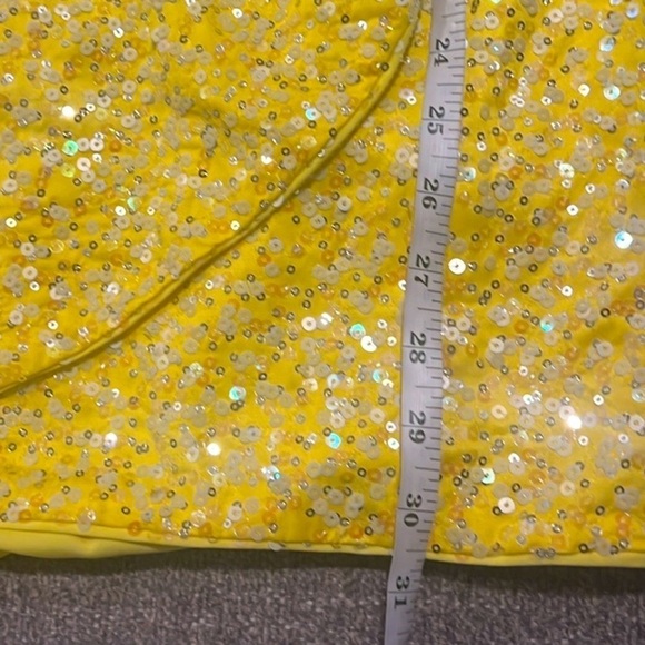 🔥H:ours,Vibrant Yelllow, Sequined Wrap Dress, Excellent Condition, Size O/Small - Picture 12 of 12